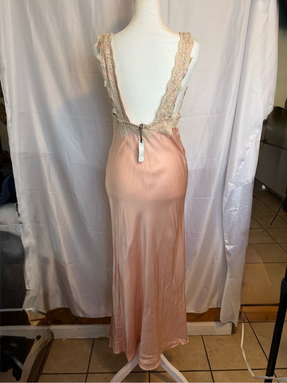 Rumored Venice Blush Pink Satin Lace-Trim Maxi Dress Size Small - Picture 4 of 6